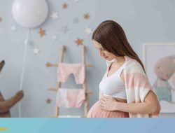 10 Safe Fruits for Pregnancy Diet